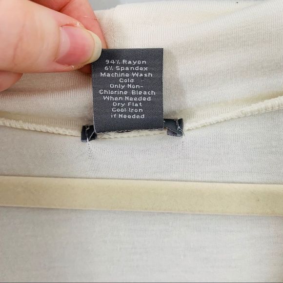 Ann Taylor blouse cream deep v stretch M E… - Picture 6 of 8